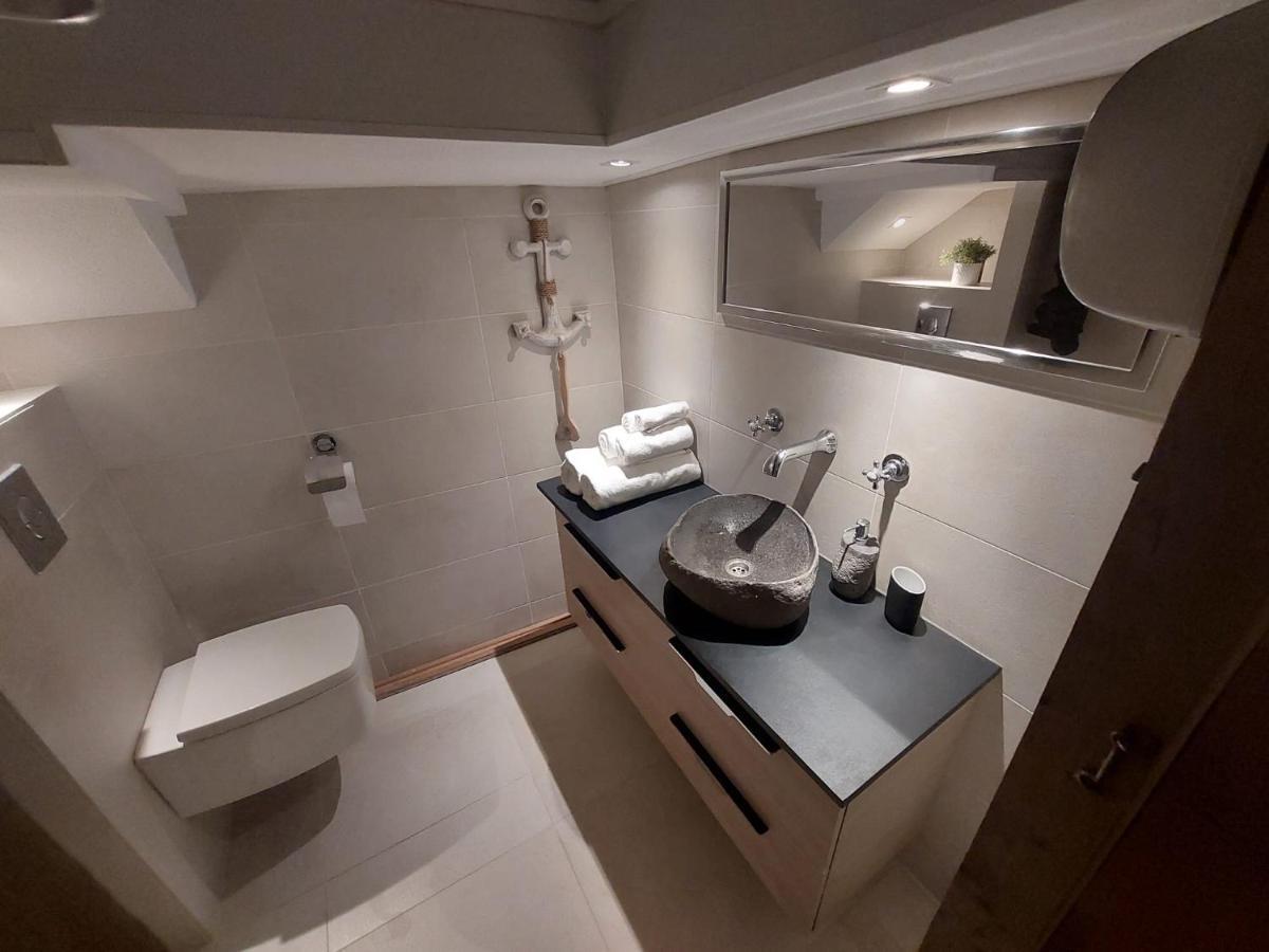 Het Waterhotel Heerenveen Bagian luar foto
