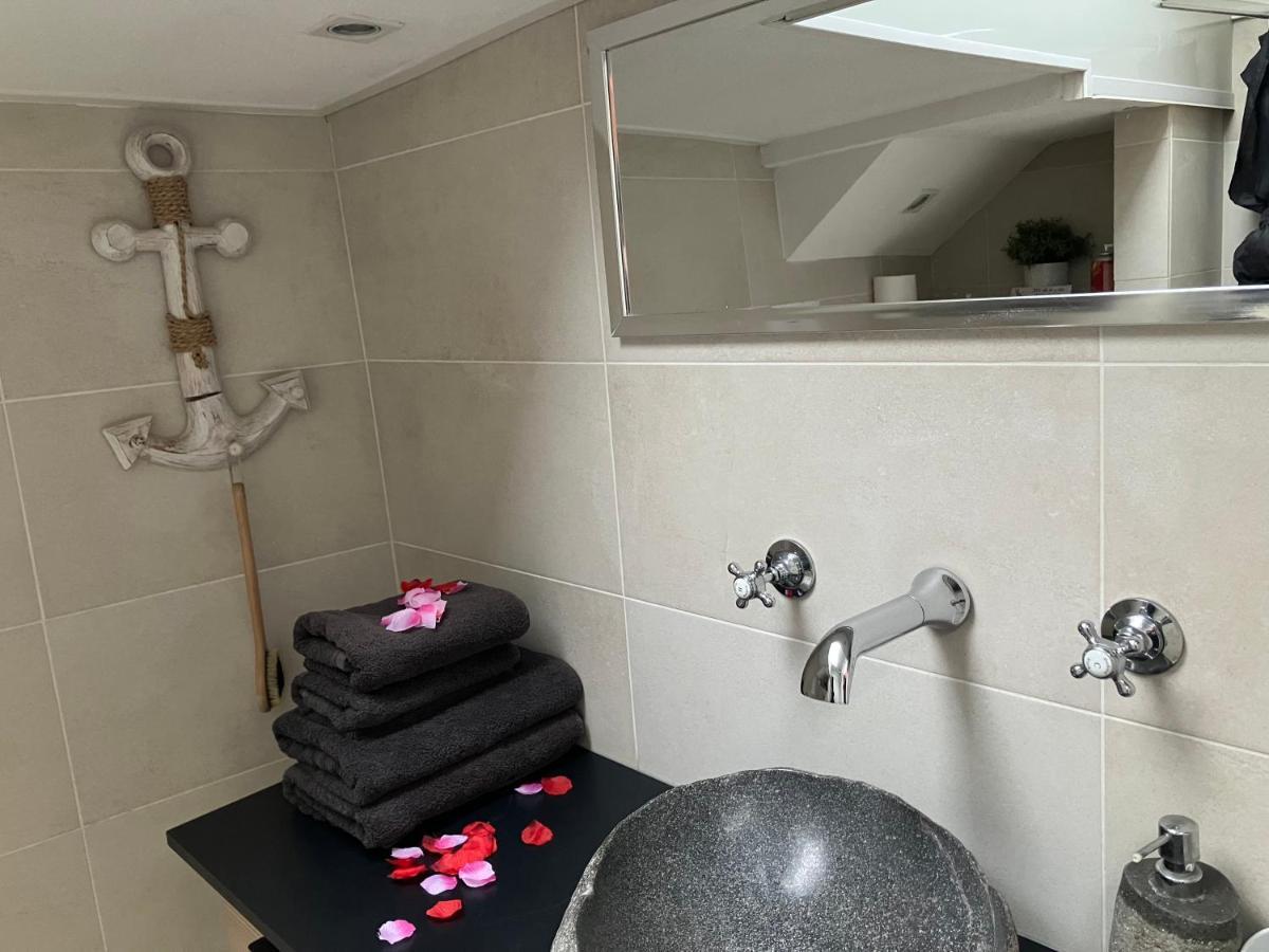 Het Waterhotel Heerenveen Bagian luar foto